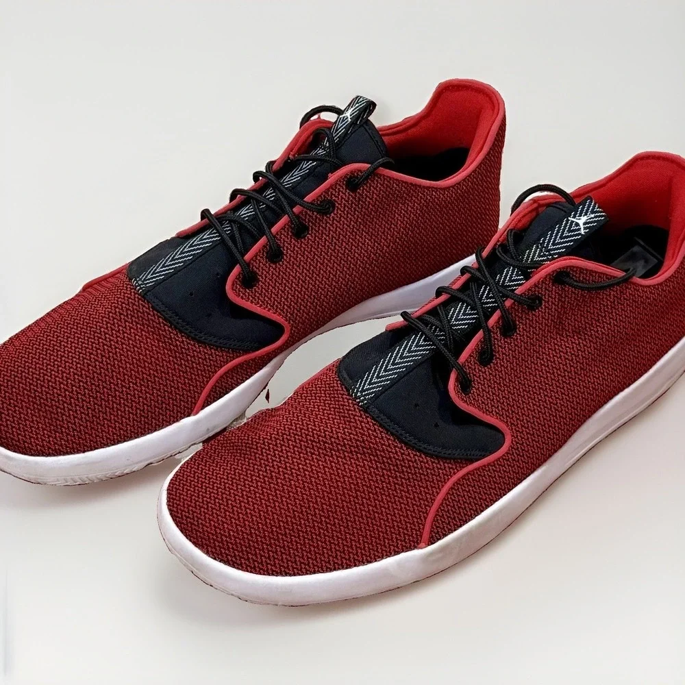 Nike Air Jordan Eclipse University Red White Black Shoes Men’s Size 12‎